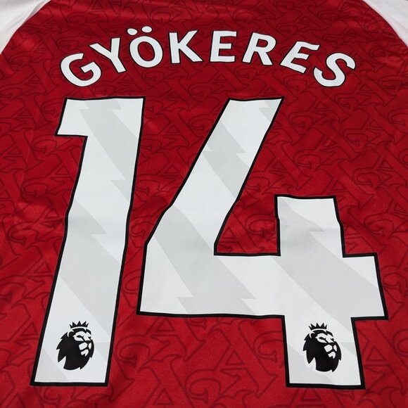 Gyokeres #14 Arsenal 26/26 Home Red Jersey - Picture 5 of 11